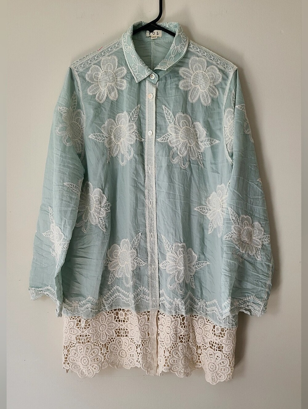 POL One Embroidered Floral Lace Trim Button Down Tunic Shirt Size One
